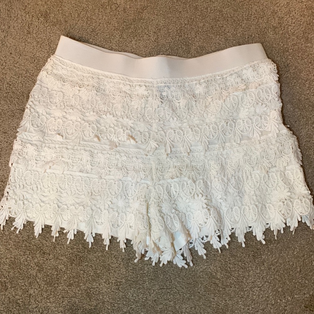 Express Lace White Shorts Size Small